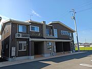  築6年10ヶ月 2階建の賃貸物件
