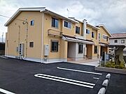  2階 築8年3ヶ月の賃貸物件