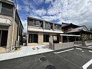  築1年10ヶ月 2階建の賃貸物件