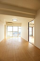 JR中央線 日野駅 徒歩7分の賃貸マンション 4階2LDKのリビング/ダイニング