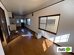 南平2丁目貸家 地下1階3SLDKのリビング/ダイニング