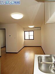 パルテンツァ寺尾　Ａ棟 2階1LDKのリビング/ダイニング