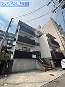 青山駅より徒歩10分 築33年1ヶ月 3階建の賃貸物件