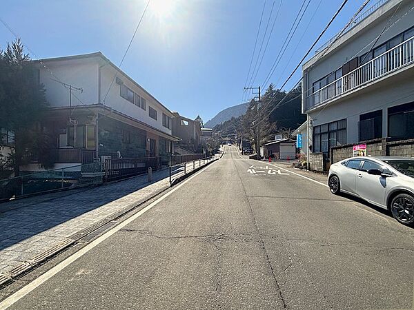 前面道路【国道1号線方面】