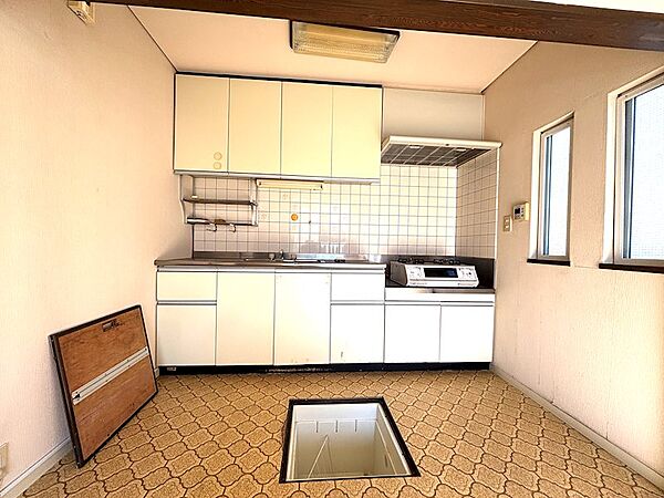 ≪キッチン≫白を基調としており明るいです