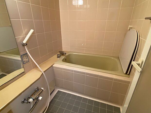 【浴室】お部屋のお風呂は温泉ではありません。