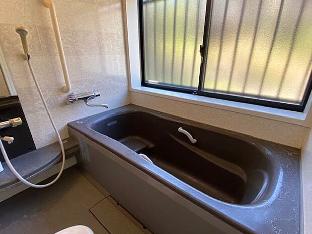 【浴室】温泉はありませんが、伊豆高原駅近くで日帰り温泉もあります