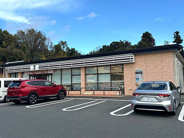 セブンイレブン 伊豆高原店（854m）