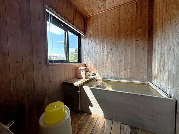 【浴室】各お部屋に浴室があります