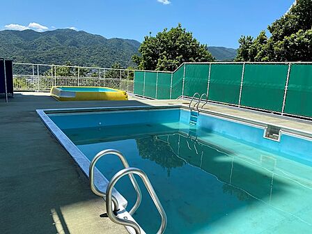 【屋外プール】こちらのプールは夏期のみご利用いただけます。