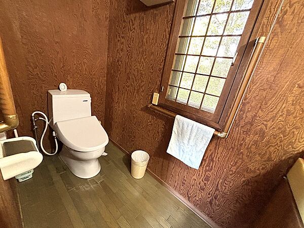 【トイレ】きれいにお使いの温水洗浄便座です