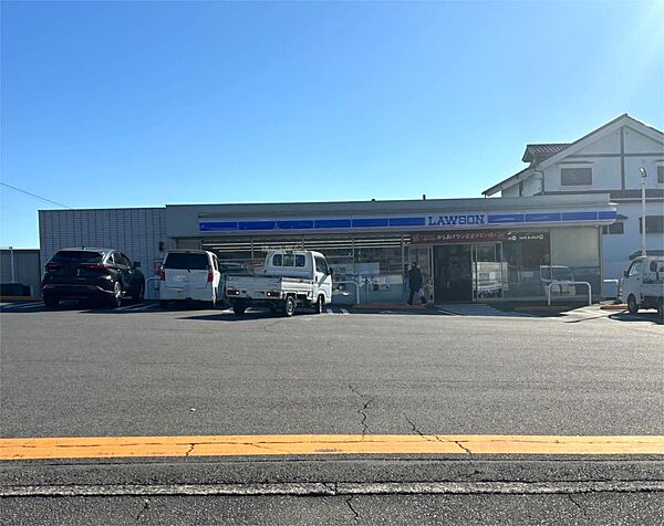 ローソン 伊豆高原東店（1518m）