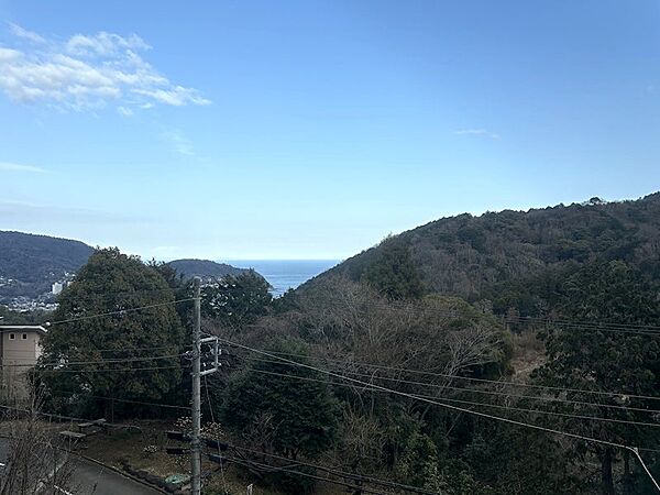 【眺望】海と山が楽しめるロケーションです