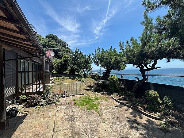 【庭】家庭菜園もお楽しみいただけます