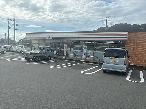 セブンイレブン 伊東宇佐美芝原店（4276m）