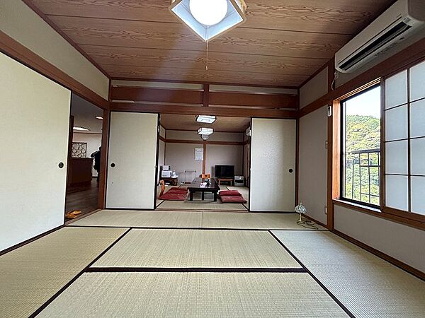 【和室】リビング代りの和室です