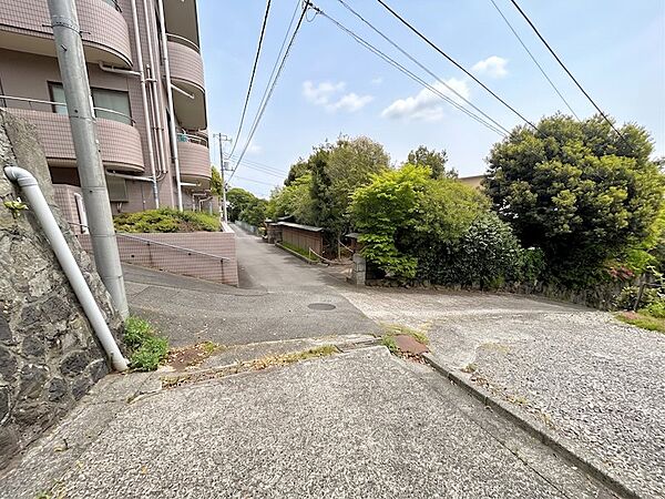 【前面道路】敷地は突き当たりです
