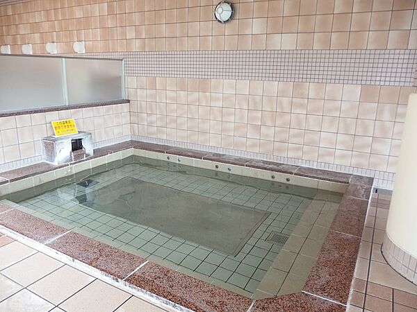 【大浴場2】温泉でくつろいで下さい