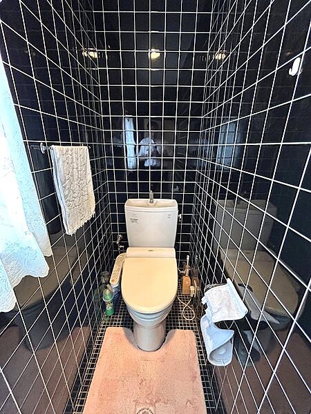 【トイレ】きれいにお使いの温水洗浄便座です