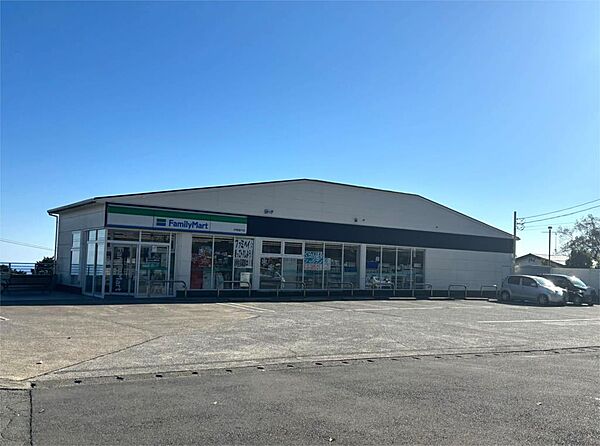 ファミリーマート 伊東富戸店（1388m）