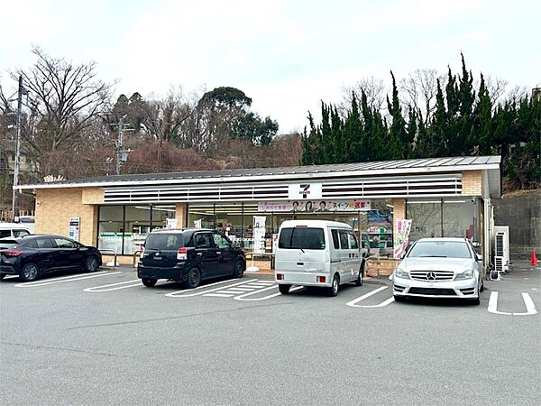 セブンイレブン 伊東市富戸店（1102m）