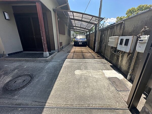 駐車2台可能です。