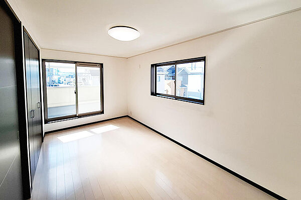 洋室は2階に3部屋あります