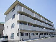 宇都宮駅よりバス15分 徒歩4分 3階 築41年の賃貸物件