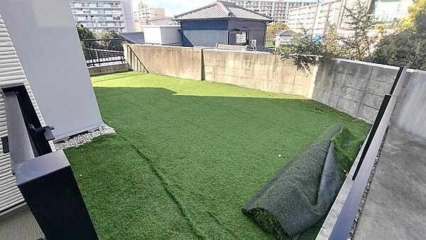 見晴らしの良い北西側の庭
