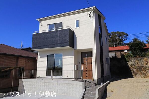 【建築プラン例…みなみの家　施工例】標準仕様で建つモダンな外観一例。お好みに合わせて外壁やドアの色をセレクト可能です！令和7年1月撮影