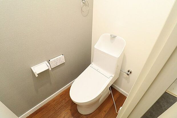 【トイレ】ウォシュレット機能付きのトイレ