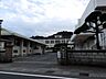 周辺：郡山中学校【鹿児島市立郡山中学校】は、郡山町に位置する1947年創立の中学校です。令和3年度の生徒数は191人で、11クラスあります。校訓は「誠実・思考・根性」です。 3600m