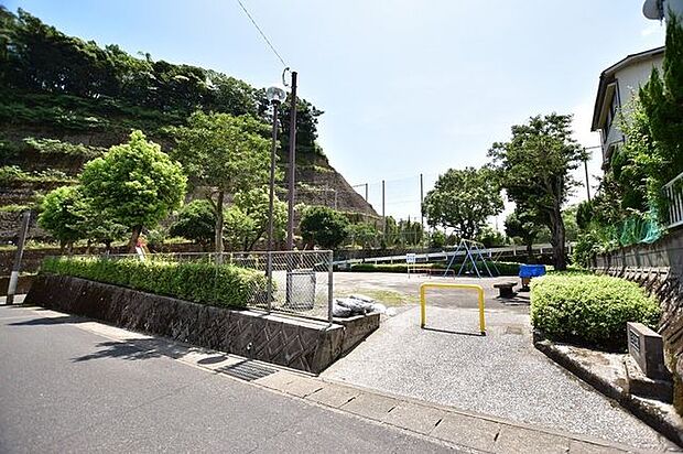 玉竜公園【玉竜公園】鹿児島市坂元町にある公園です遊具、広場あり 720m
