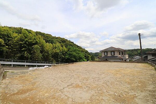 【外観写真】現況更地の為すぐに建築できます！