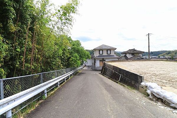 【前面道路】北側前面道路