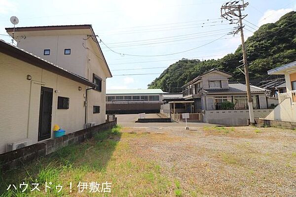 【外観写真】「他社で住宅ローンに落ちてしまった」「車のローンが残っている」など、住宅ローンでお困りの方はぜひ一度弊社までご相談ください。
