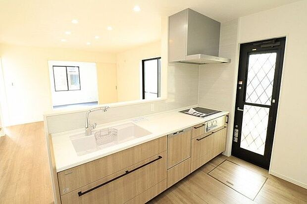 【2号地プラン例…キッチン】建物価格1650万円、建物面積87.77m2