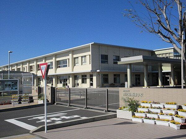 県立養護学校校訓　・明るく　・強く　・たくましく 770m