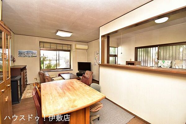 【リビング】弊社にて無料でリフォーム見積もり致します。ワンストップサービスで物件の購入からリフォーム工事まで弊社にお任せ下さい。