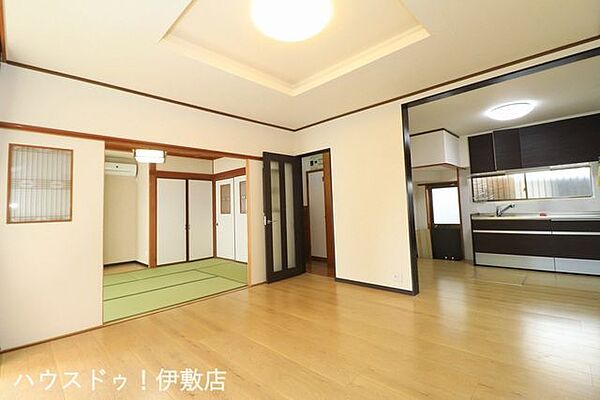 【リビング】室内程度程度良好！