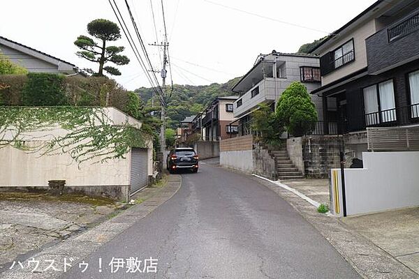 【前面道路】北側前面道路、西方面前面道路交通量少な目です！