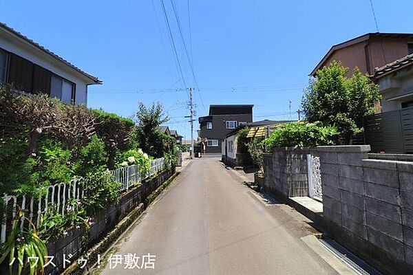 【前面道路】前面道路は位置指定道路になります。行き止まり道路で交通量少な目です
