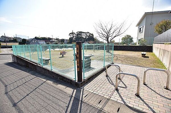吉野東公園【吉野東公園】鹿児島市吉野町にある公園です。遊具有り 1500m