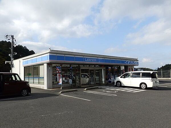 ローソン宮之浦店[ローソン 鹿児島宮之浦町店]飲食品、日用品を取扱うコンビニエンスストアー 490m