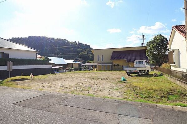 【外観写真】「他社で住宅ローンに落ちてしまった」「車のローンが残っている」など、住宅ローンでお困りの方はぜひ一度弊社までご相談ください。
