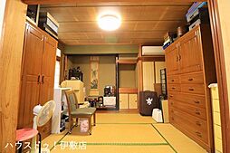 西陵1丁目　中古戸建 5DKの室内