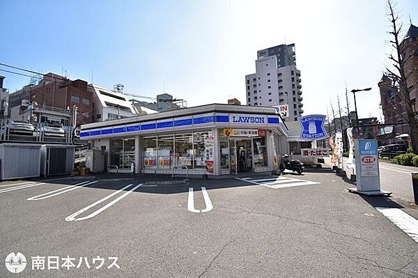 【ローソン照国神社前店】鹿児島市照国町にあるコンビニです。設備・サービス　ATM、お酒、タバコ、FAX、コピー、写真プリント、MACHI cafe、Wi-Fi、まちかど厨房 30m