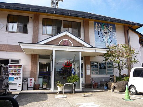 お乃湯帰り立ち寄り天然温泉施設 貸切り家族湯や岩盤欲や露天風呂営業時間 : 6:00～22:00 (第1月曜日定休日) 1090m