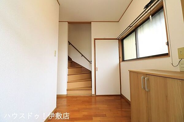 【玄関】幅のある玄関でゆとりを持って行動できます