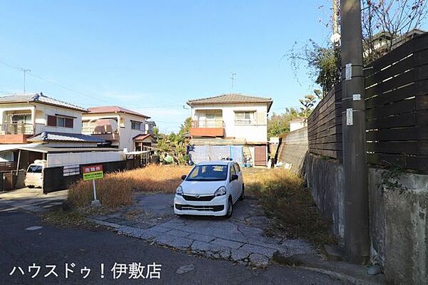 【外観写真】南向き！南側道路向かいに竹林あり。写真は冬至の昼に撮影したものです。